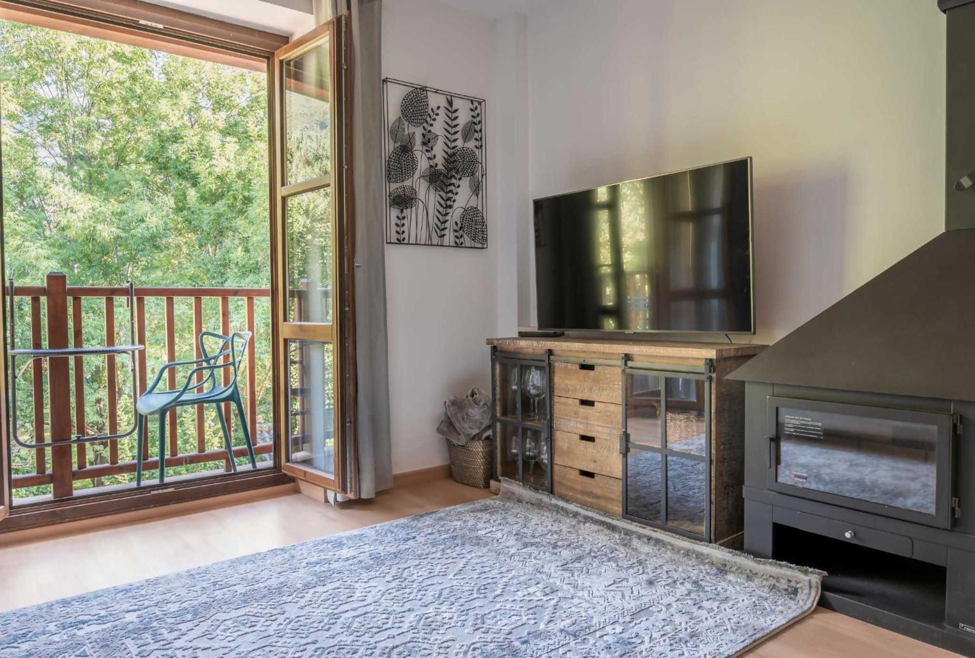 Loira Casa Sanchines Duplex De Lujo En Benasque Apartamento Exterior foto